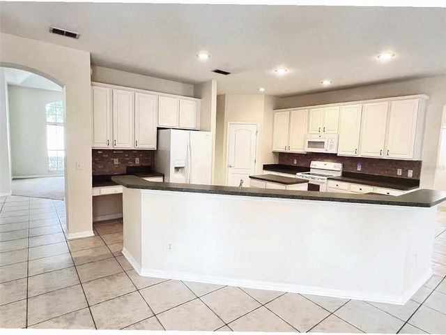 7823 FERNLEAF DRIVE, Orlando, FL 32836