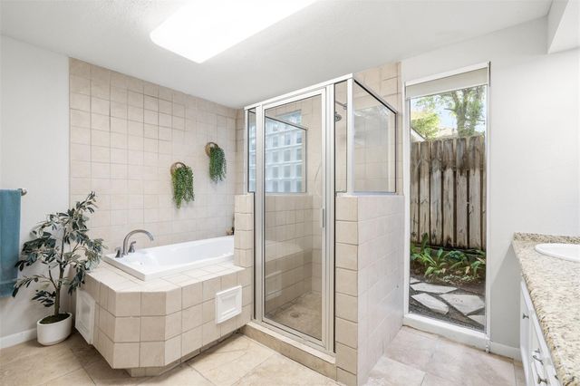 29 Winged Foot Drive, Conroe, TX 77304