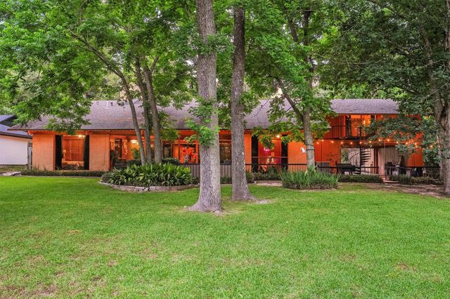 29 Winged Foot Drive, Conroe, TX 77304