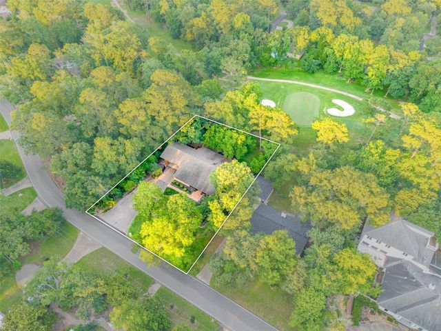 29 Winged Foot Drive, Conroe, TX 77304