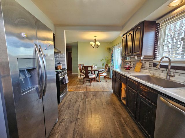 32330 Grandview Avenue, Westland, MI 48186