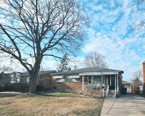 32330 Grandview Avenue, Westland, MI 48186