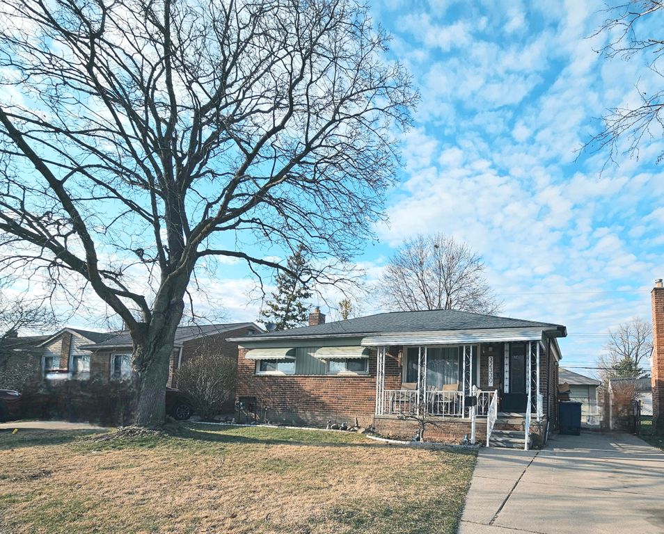 32330 Grandview Avenue, Westland, MI 48186