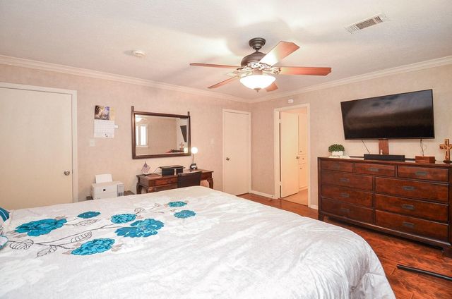 12506 Ella Lee Lane, Houston, TX 77077