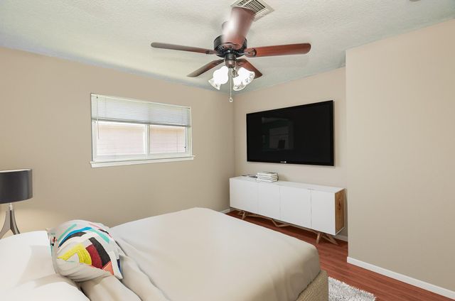 12506 Ella Lee Lane, Houston, TX 77077