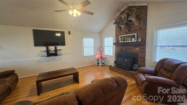 172 Oak Haven Drive 38, Statesville, NC 28625