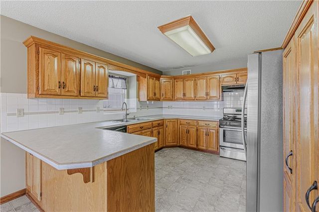 3320 HANTHORN Avenue, Independence, MO 64057