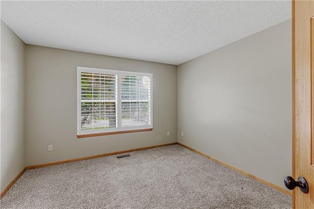 3320 HANTHORN Avenue, Independence, MO 64057