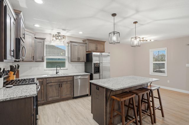 622 PROMENADE DR, Columbia, MO 65202