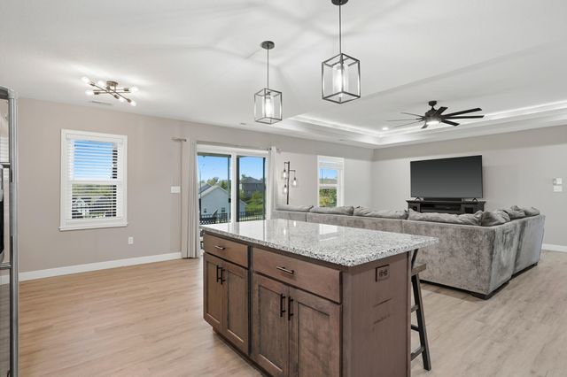 622 PROMENADE DR, Columbia, MO 65202