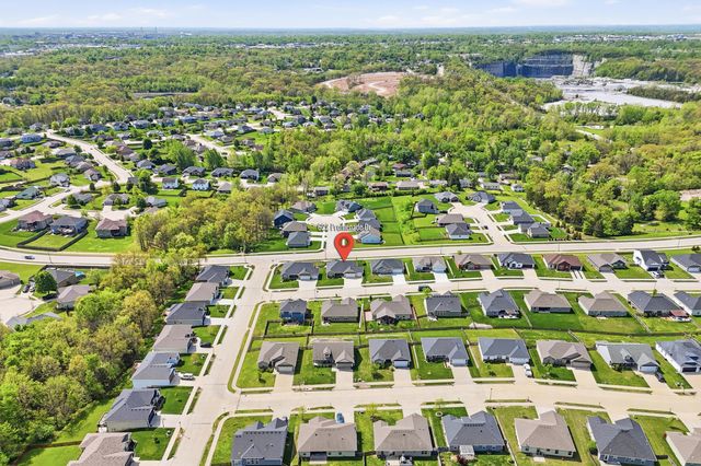 622 PROMENADE DR, Columbia, MO 65202
