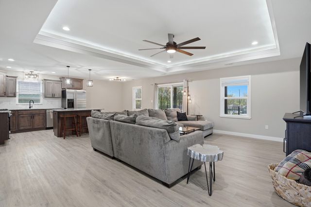 622 PROMENADE DR, Columbia, MO 65202