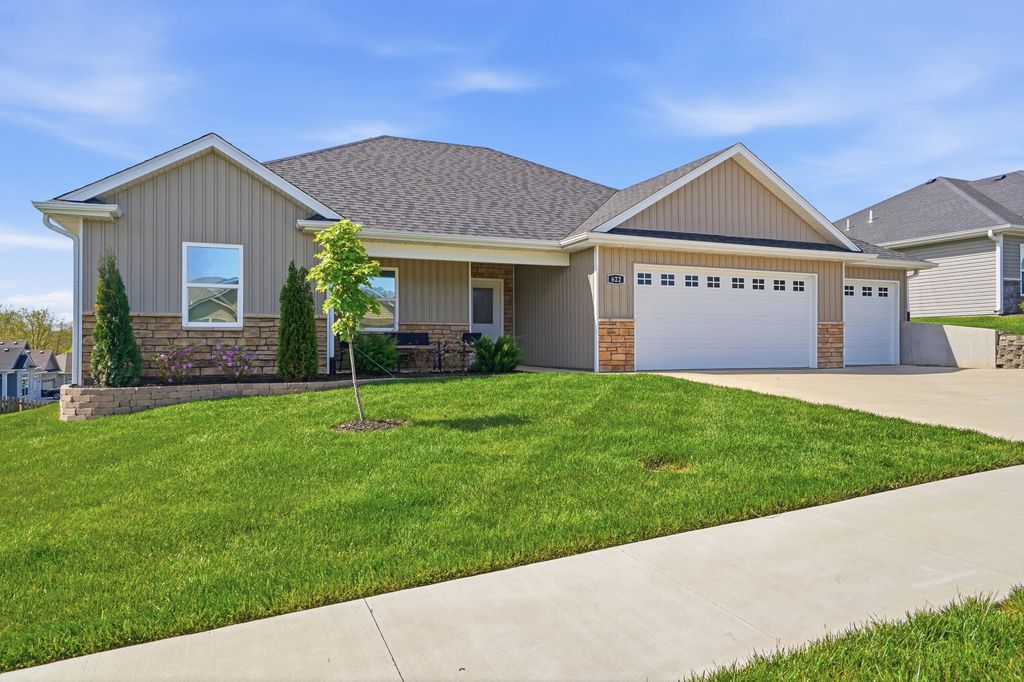 622 PROMENADE DR, Columbia, MO 65202