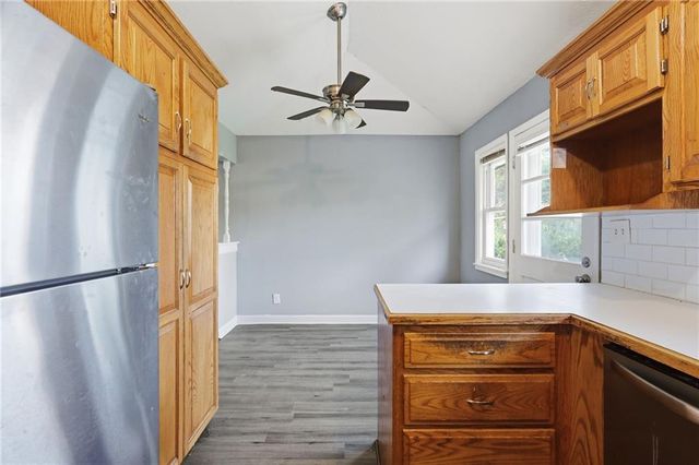 13211 Winchester Avenue, Grandview, MO 64030