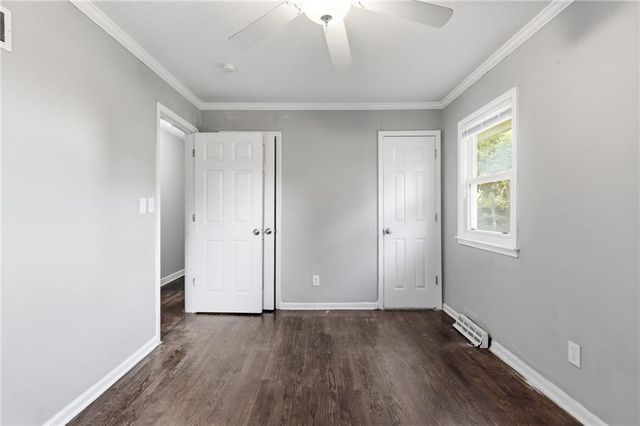 13211 Winchester Avenue, Grandview, MO 64030