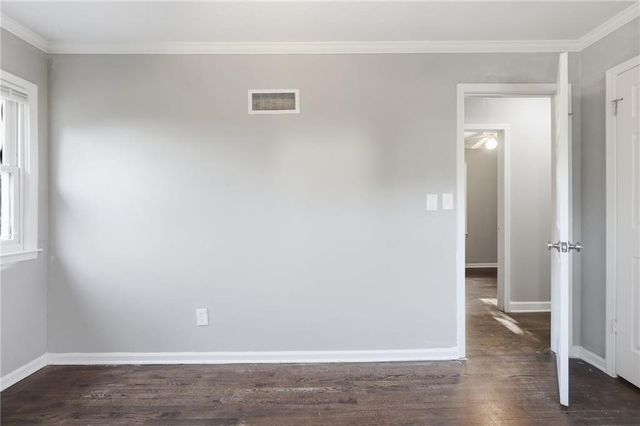 13211 Winchester Avenue, Grandview, MO 64030