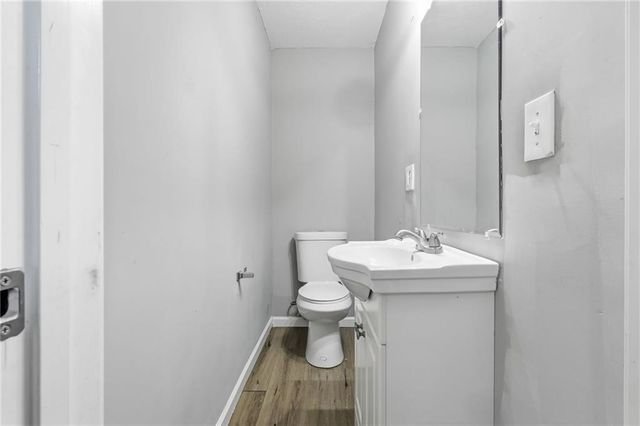 13211 Winchester Avenue, Grandview, MO 64030