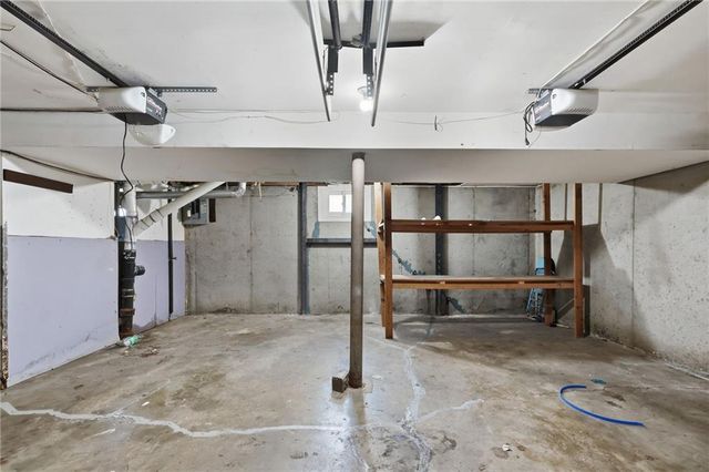 13211 Winchester Avenue, Grandview, MO 64030