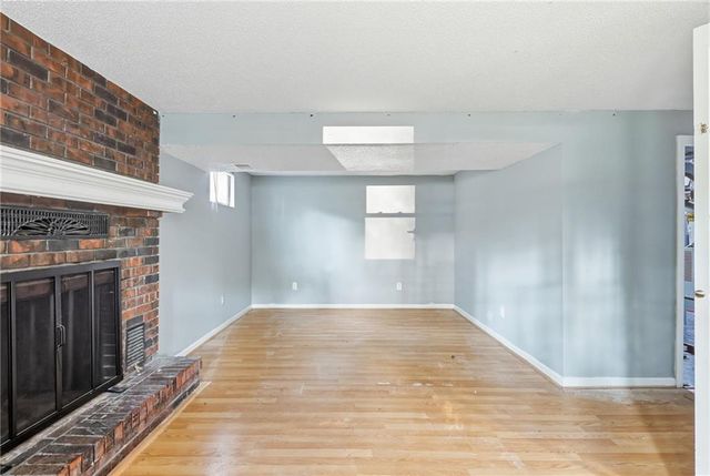 13211 Winchester Avenue, Grandview, MO 64030