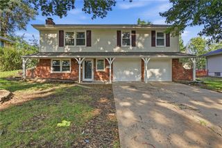 13211 Winchester Avenue, Grandview, MO 64030