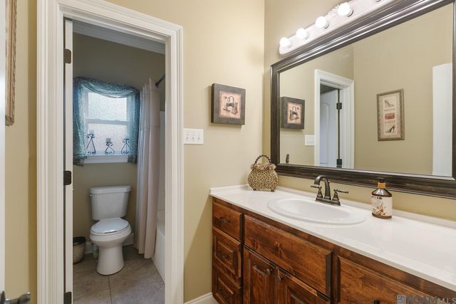 7622 Hickory Ridge Dr, Denham Springs, LA 70706