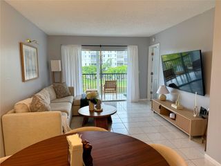 2222 N Cypress Bend Dr 408, Pompano Beach, FL 33069