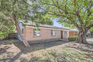 1018 S Murray Street, Mckinney, TX 75069