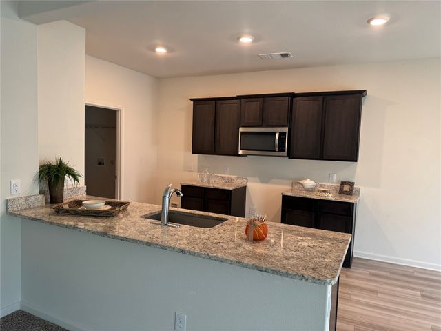 137 Sammy Fowler Avenue, Venus, TX 76084