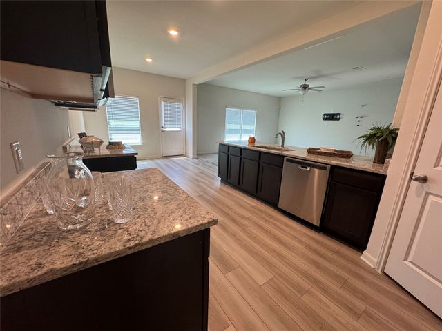 137 Sammy Fowler Avenue, Venus, TX 76084
