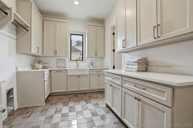 106 N 75th Street, Broken Arrow, OK 74014
