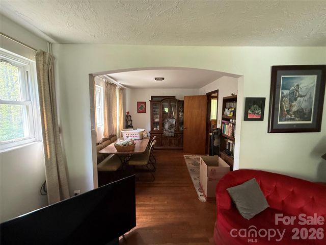 207 Ewbank Road, Etowah, NC 28729