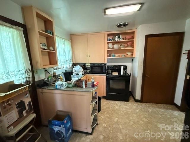 207 Ewbank Road, Etowah, NC 28729