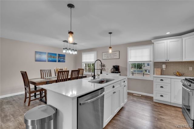 154 Garry Drive, West Seneca, NY 14224