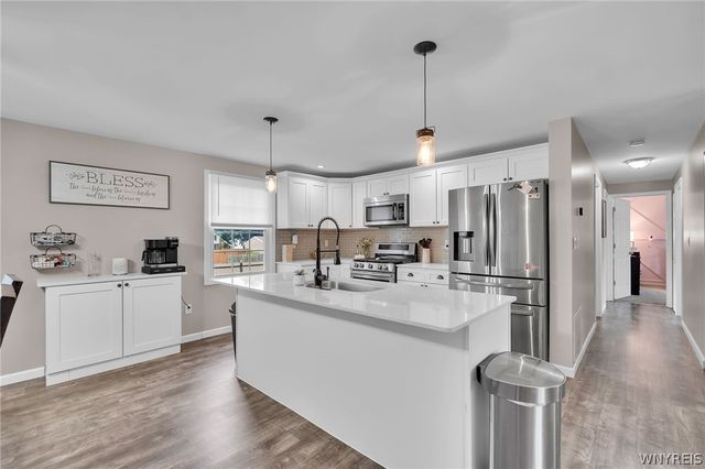 154 Garry Drive, West Seneca, NY 14224
