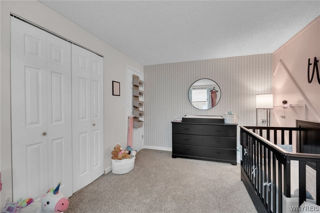154 Garry Drive, West Seneca, NY 14224