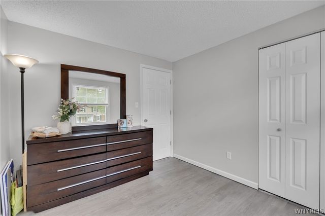 154 Garry Drive, West Seneca, NY 14224