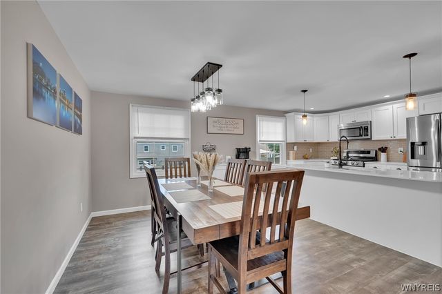 154 Garry Drive, West Seneca, NY 14224