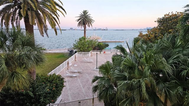 11111 Biscayne Blvd 3F, Miami, FL 33181