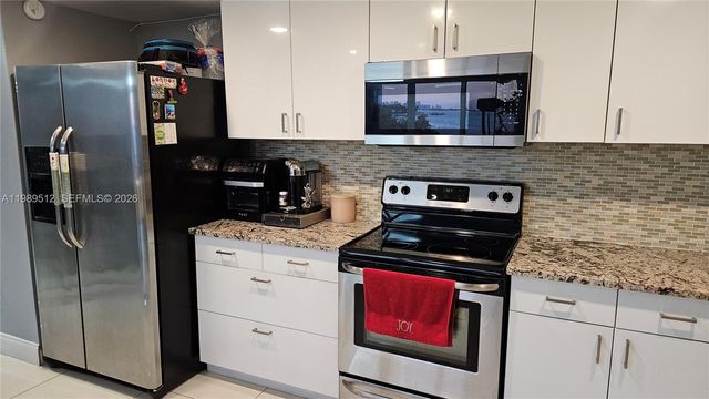 11111 Biscayne Blvd 3F, Miami, FL 33181