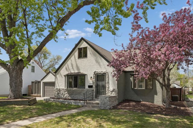 4515 Welcome Avenue N, Crystal, MN 55422