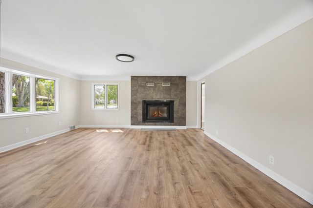4515 Welcome Avenue N, Crystal, MN 55422