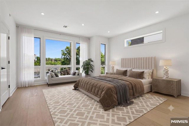 2189 Jones Road, Fort Lee, NJ 07024