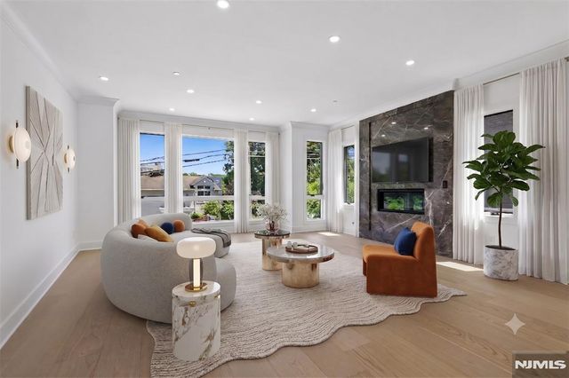 2189 Jones Road, Fort Lee, NJ 07024
