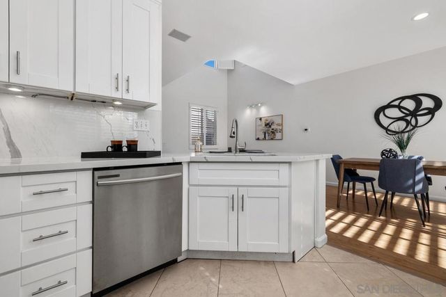 11087 Caminito Arcada, San Diego, CA 92131