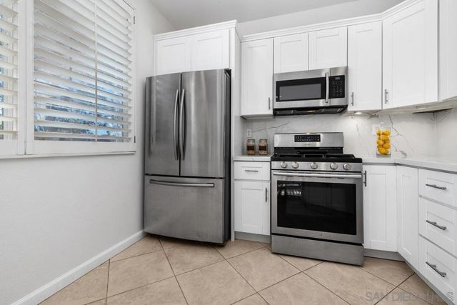 11087 Caminito Arcada, San Diego, CA 92131
