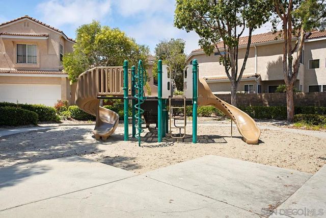 11087 Caminito Arcada, San Diego, CA 92131