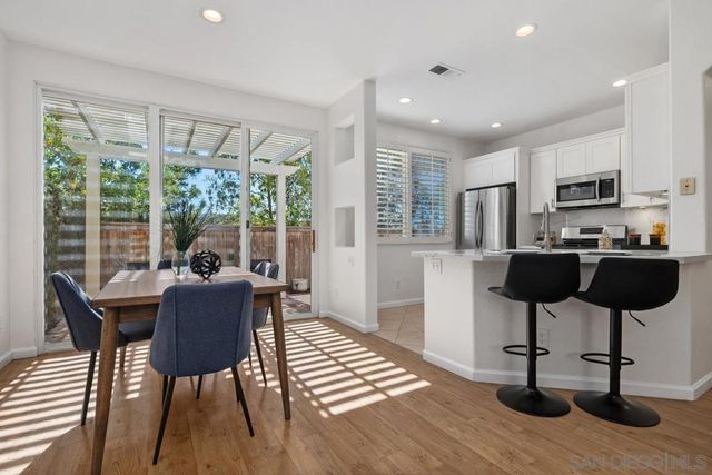 11087 Caminito Arcada, San Diego, CA 92131