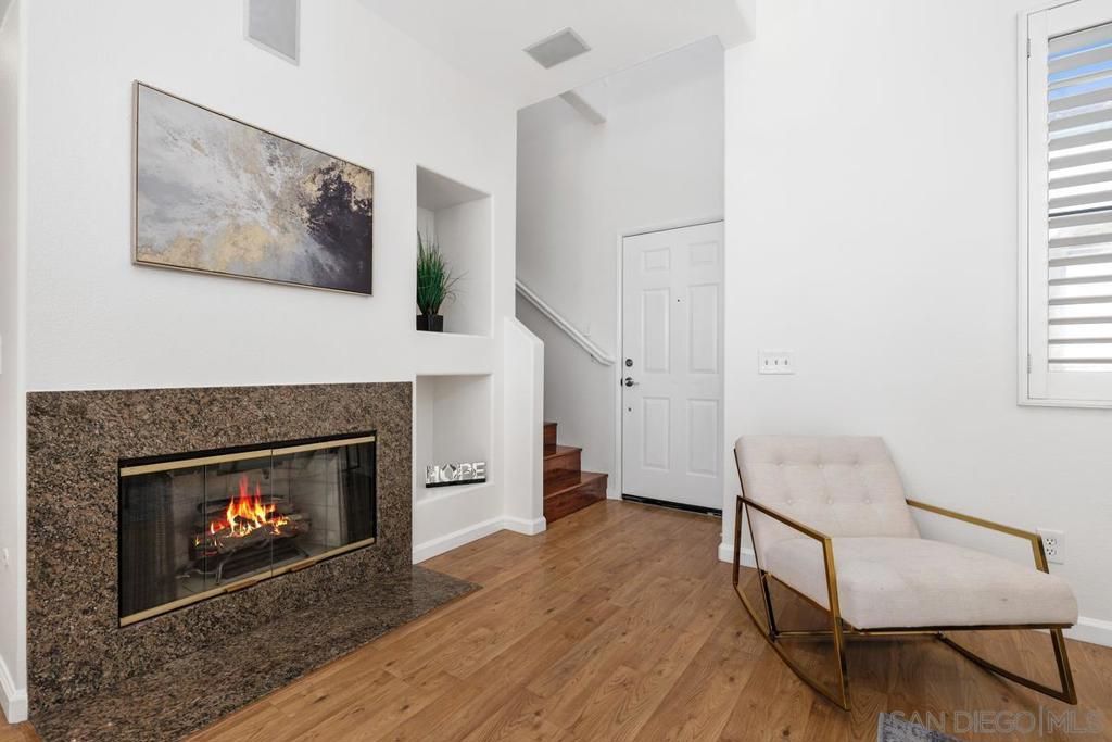 Image 2 of property listing at 11087 Caminito Arcada, San Diego, CA 92131