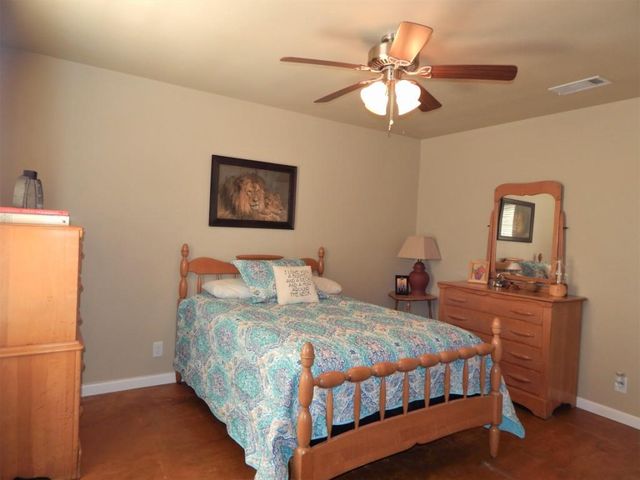 1002 N 10th St, Alpine, TX 79830