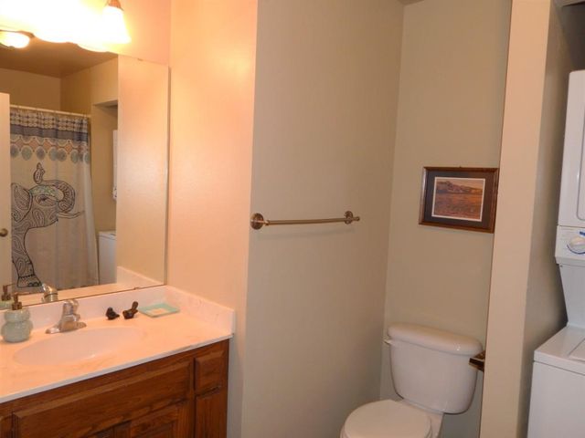 1002 N 10th St, Alpine, TX 79830